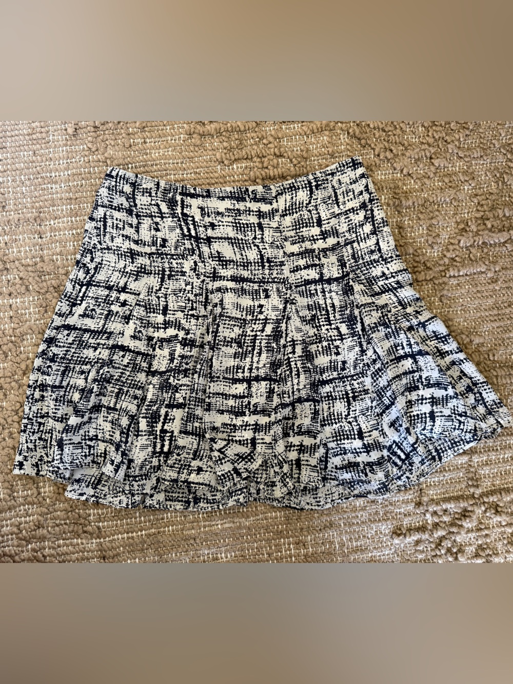 Banana Republic Black & White Textured High-Rise Shorts